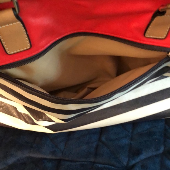 Giani Bernini coated canvas tote 👜 has 4 zipper pockets orange, black and white - Picture 4 of 9